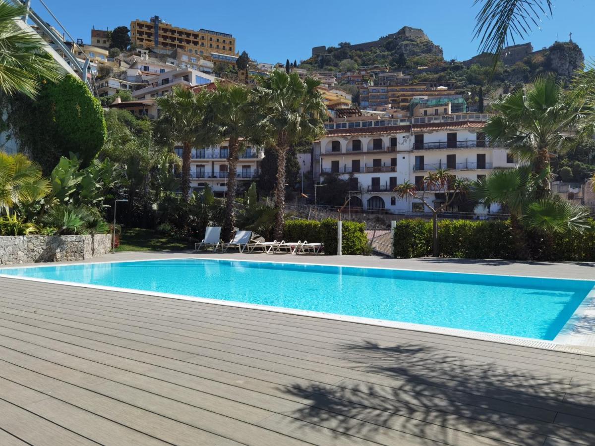 Minerva Luxury Apartment & Tulipan Apartment By Taormina Holidays Exteriér fotografie